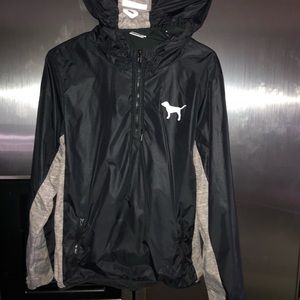 VS PINK windbreaker size xs
